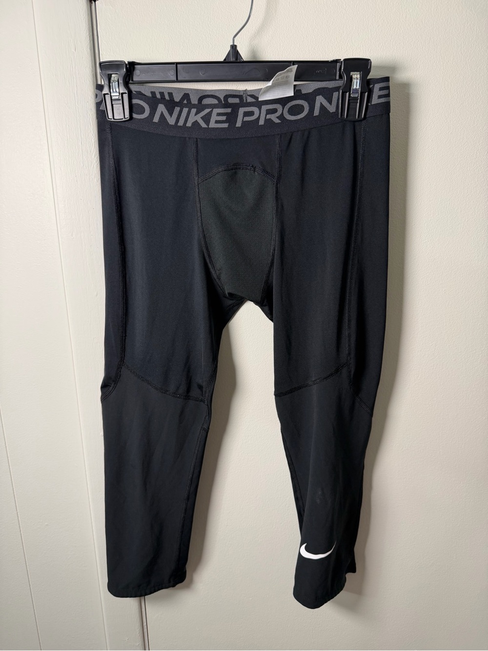 Nike Kids Black Athletic Compression Capri Leggings with White Logo Waistband